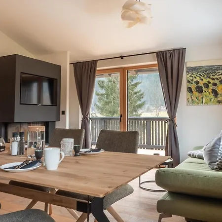 Alte Bildhauerei * Aurach bei Kitzbuehel