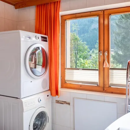 Alte Bildhauerei * Aurach bei Kitzbuehel