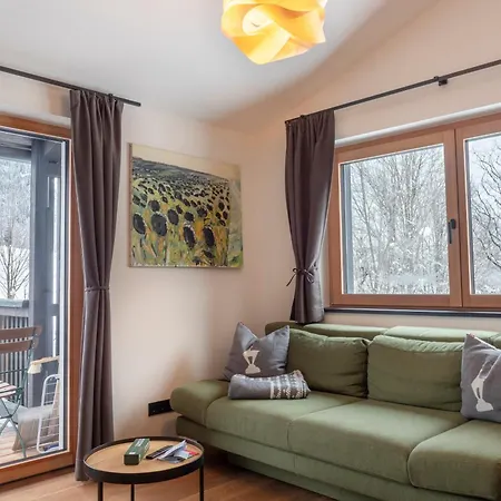 Alte Bildhauerei Daire *